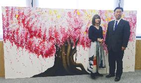 Painting for tsunami-hit town in Japan