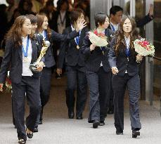 'Nadeshiko Japan' return home with victory