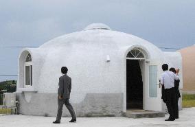 Japan Dome House releases houses made of Styrofoam