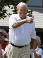 Golf legend Arnold Palmer dies at 87