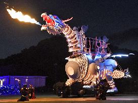 Nagasaki resort facility unveils dragon robot