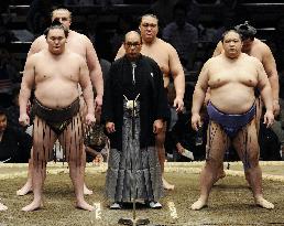 Sumo 'test meet'