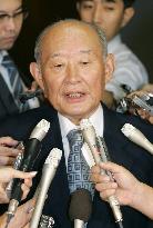 DPJ seeks debate between Koizumi and Okada