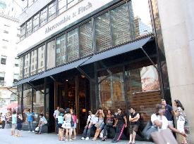 Abercrombie & Fitch unveils plan to open Tokyo store