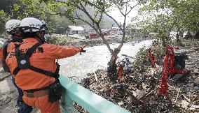 Search for missing persons continues in typhoon-hit areas