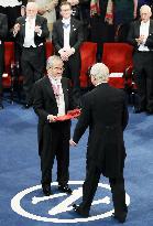 Japanese scientist Ohsumi receives Nobel prize