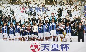 Soccer: Patric brace helps Gamba retain Emperor's Cup title