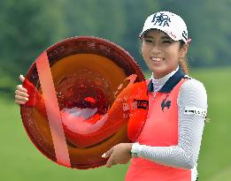 Lee Bo Mee wins Meiji Cup golf tournament