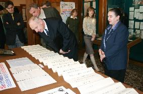 Exhibition marking 150th anniv. of Russo-Japan ties opens