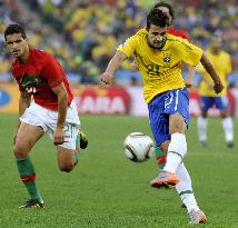 Brazil-Portugal finish goalless as both advance to 2nd round