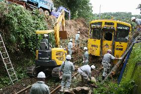 Downpours continue in Kyushu region, disrupting local trains