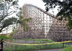 Roller coaster on test run kills worker at amusement park