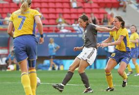 (1)Germany wins bronze in women's Olympic soccer