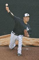 Tanaka at Yankees spring training