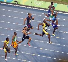 Olympics: Bolt completes unprecedented 100m three-peat