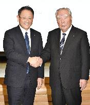 Toyota, Suzuki to start business tie-up talks