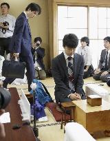 Shogi prodigy Fujii in match to extend record winning streak to 30