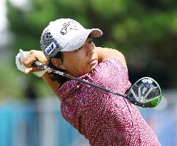 Golf: Ishikawa drops to 10 off pace, makes cut in PGA season finale