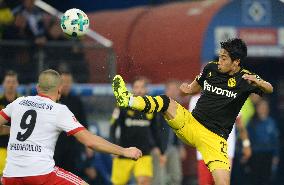 Soccer: Kagawa nets 1st goal of season in Dortmund win