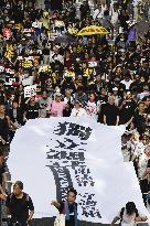 Fresh mass protest in Hong Kong