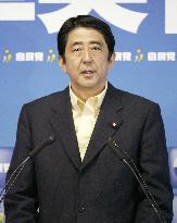 Abe to reshuffle Cabinet, party leadership