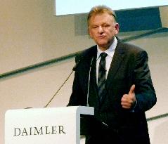 Daimler eyes electric commercial vehicles