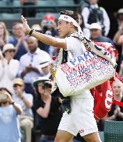 Nishikori breezes through to Wimbledon 2nd round