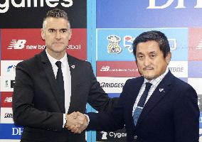 Football: Sagan Tosu coach Lluis Carreras