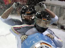 Germany's Lange, Kuske win 2-man bobsleigh race