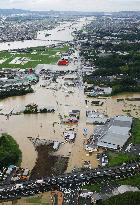 Downpour causes flood