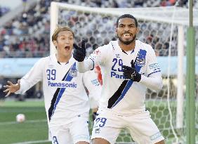 Soccer: Patric brace helps Gamba retain Emperor's Cup title