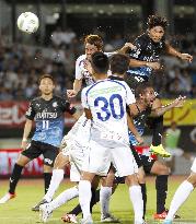 Soccer: Frontale thump Ventforet to stay top