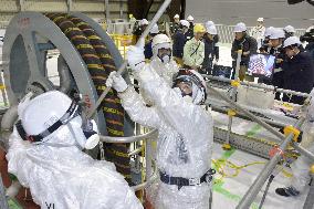 Test for Fukushima decommissioning revealed to media