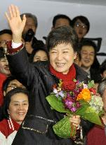 S. Korea's Park expresses readiness to resign before term ends