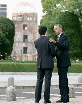 Obama makes historic visit to Hiroshima