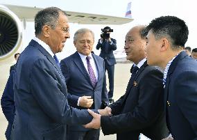 Russian foreign minister visits N. Korea