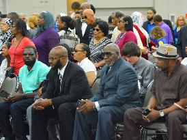 Muslim funeral service for Muhammad Ali held in Kentucky