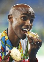 Olympics: Farah celebrates 5,000m victory