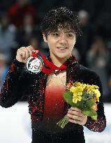 Japan's Uno wins Skate America