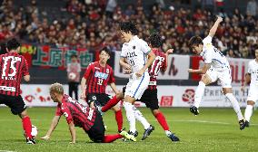 Soccer: Kashima downs Consadole 2-1