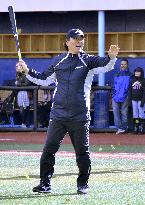 Baseball: Matsui hosts baseball clinic in New York