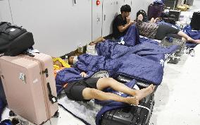 Narita airport chaos after Typhoon Faxai