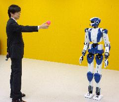 Worker android unveiled in Tsukuba