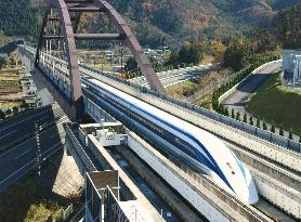 Japan's maglev train sets world speed record