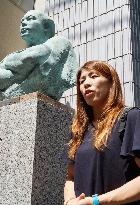 Silver medalist Yoshida makes condolence visit to Kokonoe stable