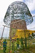 Sri Lanka, predominantly Buddhist country, building world's tallest Christmas tree