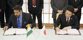 Japan, India sign pact to further free up trade