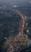 Traffic jams seen on Tokyo-bound highways as return rush peaks