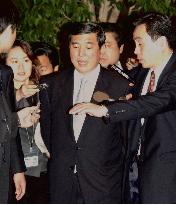 (5)Japan decides to send troops to Iraq