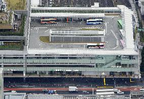 Huge bus terminal opens in central Tokyo